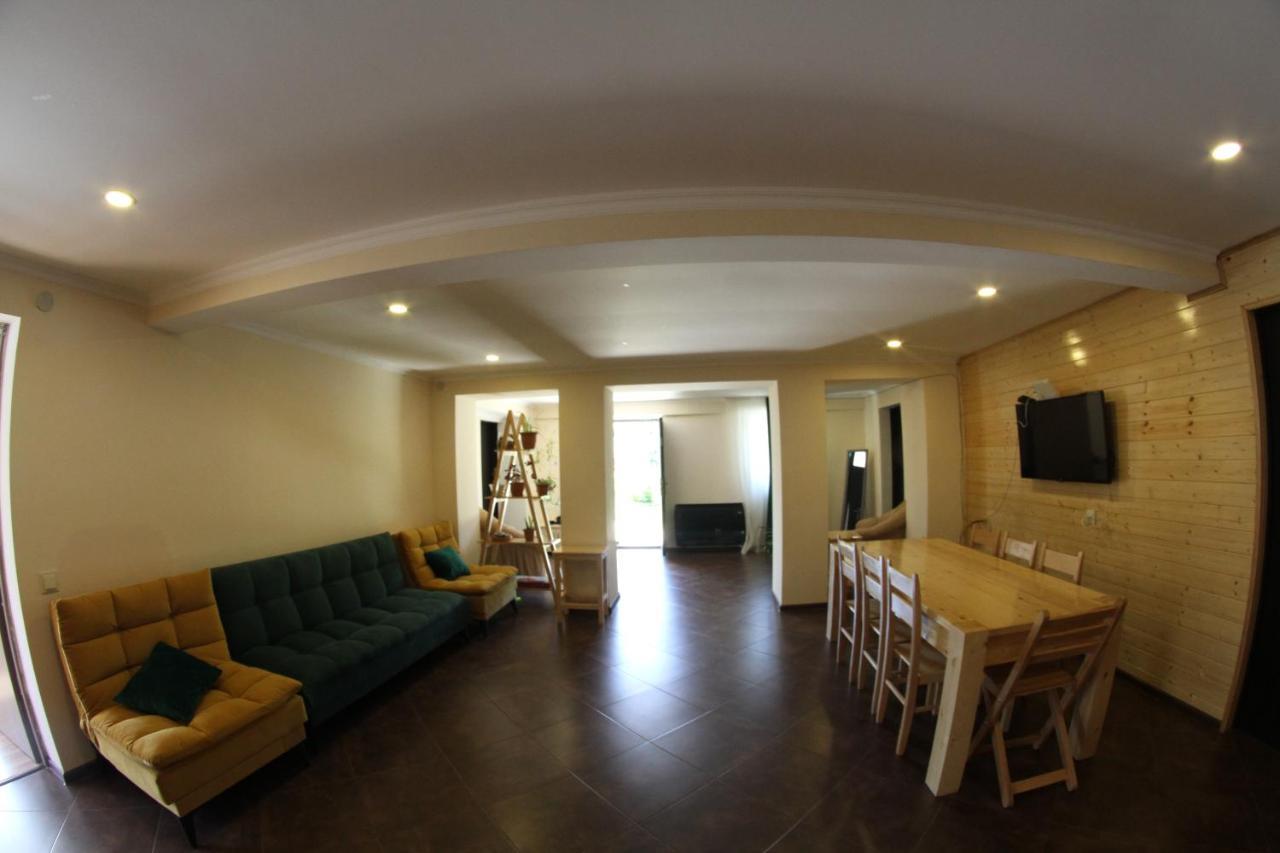 Novel House Apartment มาร์ทวิลิ ภายนอก รูปภาพ